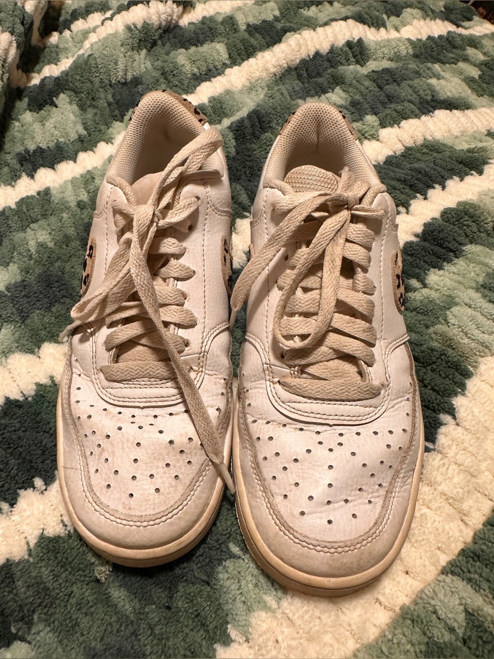 Nike Low Air-Force 1 Sneakers - Picture 2 of 8